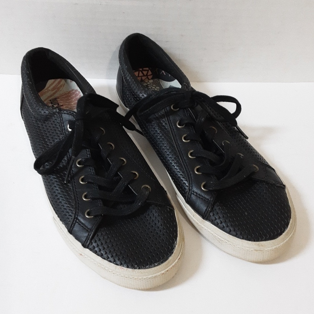 Buket feet women leather sneakers animals printed lace up style 9W Blacck Y2k